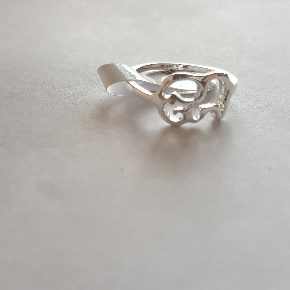 Silver Elephant Ring - Picture 3 of 6